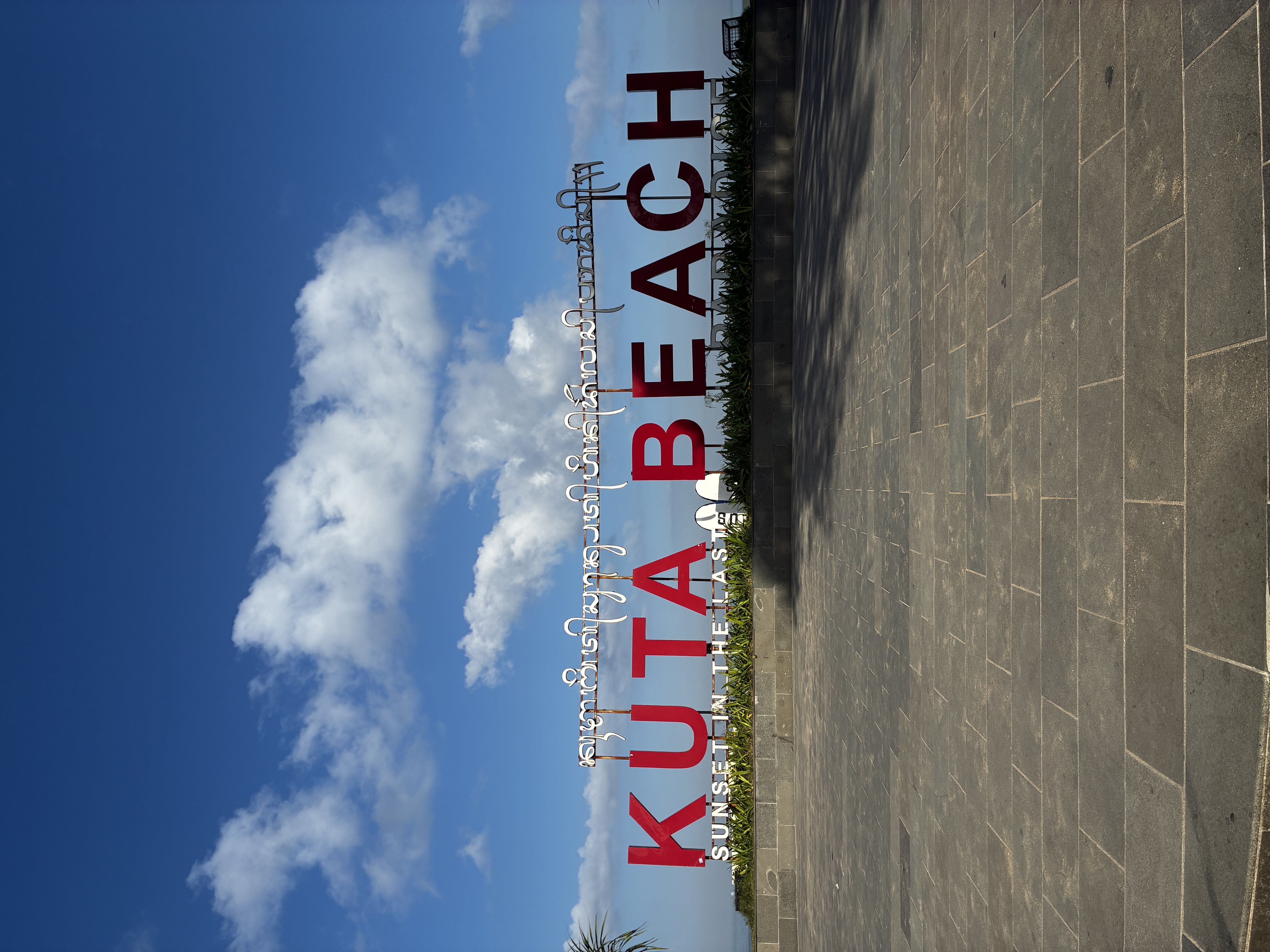 Beginner and Intermediate Surfing Lesson in Kuta Beach